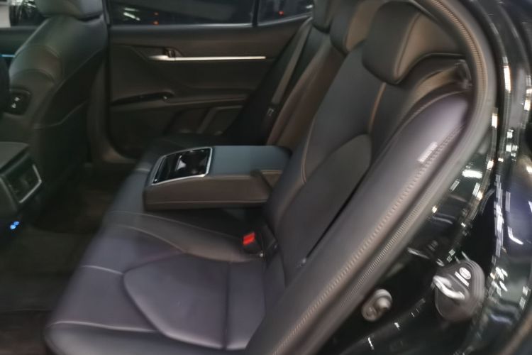 丰田 凯美瑞 2023款 2.5G 豪华版中控内饰7004