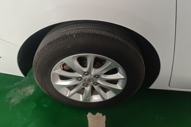 别克GL8 2017款 ES 28T 舒适型 国V车身外观6008