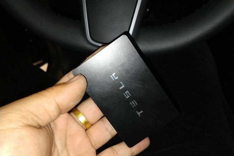 特斯拉 Model Y 2024款 后轮驱动版中控内饰11