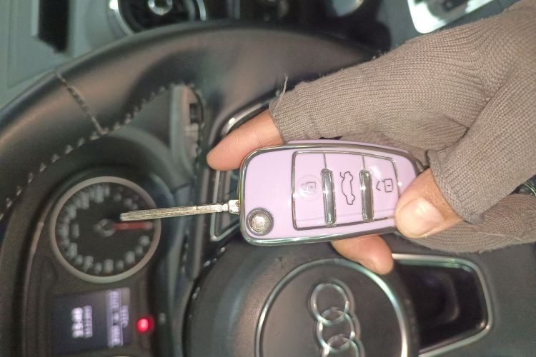 奥迪A3 2018款 30周年年型 Limousine 35 TFSI 进取型中控内饰7001