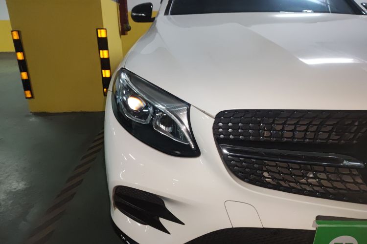 奔驰GLC轿跑 2018款 GLC 260 4MATIC 轿跑SUV车身外观8