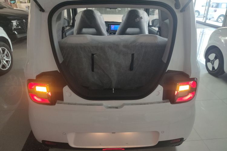 吉利银河 熊猫 2025款 210km 元气熊机舱底盘23