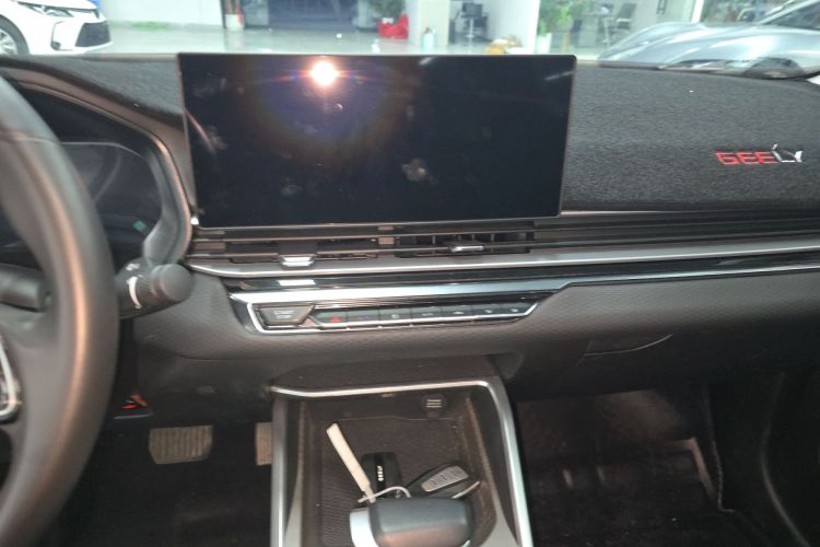 吉利汽车 帝豪 2023款 第4代冠军版 1.5L CVT尊贵型局部细节16