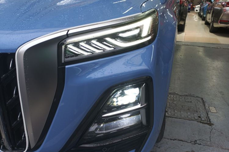 红旗HS5 2023款 2.0T 旗享Pro版局部细节36