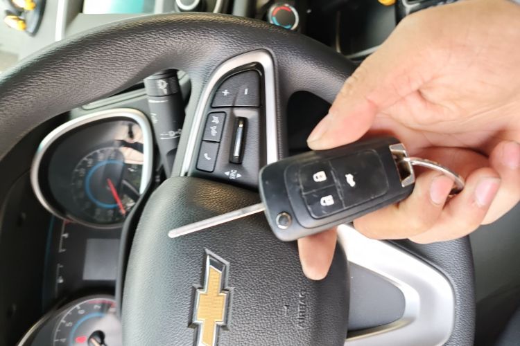 雪佛兰 科沃兹 2019款 320 自动欣悦版中控内饰11