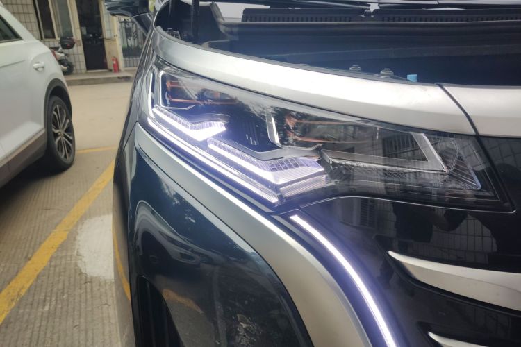 腾势D9 2022款 DM-i 970 四驱旗舰型车身外观6006