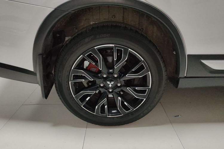 三菱 欧蓝德 2020款 2.0L 两驱畅行版 5座车身外观6008