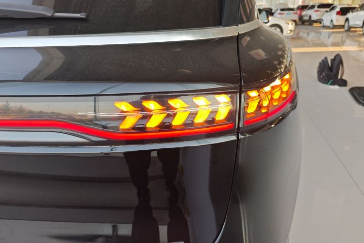 岚图汽车 岚图FREE 2021款 四驱标准增程版车身外观6006