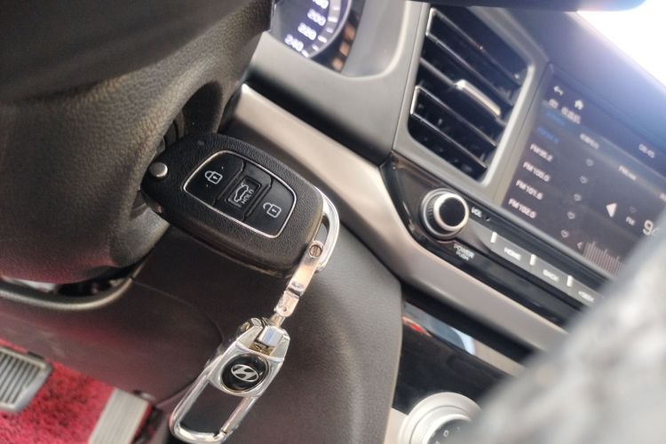 现代 领动 2019款 1.5L CVT智炫·精英型中控内饰7001