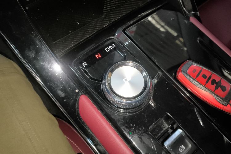 哈弗H6 2021款 第三代 1.5T 自动两驱Max中控内饰18