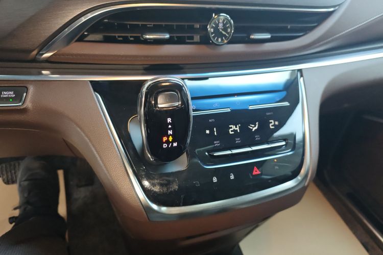 别克GL8 2022款 陆上公务舱 652T 豪华型局部细节18