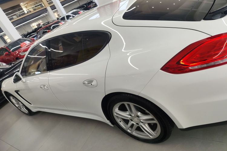 保时捷 2014款 Panamera 3.0T车身外观6003
