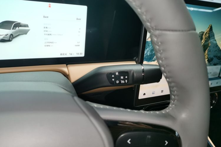 零跑汽车 零跑C01 2024款 纯电 525尊享版中控内饰18