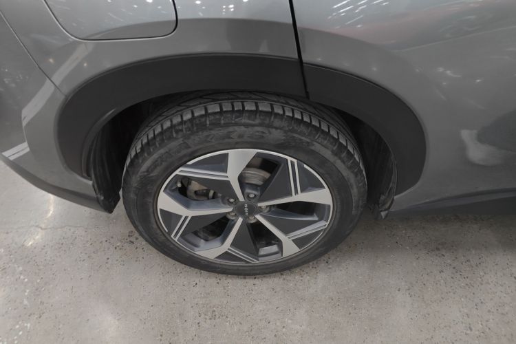 埃安 AION V 2022款 Plus 70 智享科技版 三元锂车身外观6001