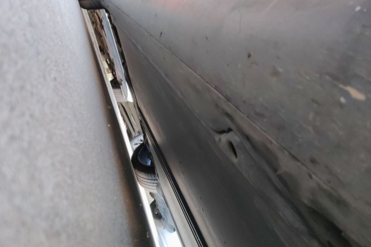 特斯拉 Model Y 2021款 标准续航后驱版局部细节9001