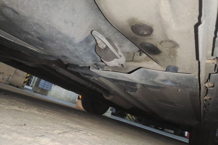 标致3008 2013款 2.0L 自动经典版局部细节9002