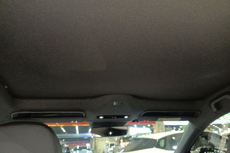 吉利银河 银河E8 2024款 550km 后驱PRO中控内饰22