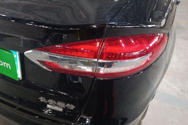 福特 蒙迪欧 2018款 EcoBoost 180 智控时尚型 国VI车身外观6006