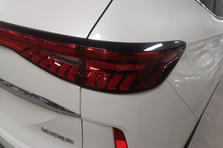 哈弗H6 2024款 1.5T 两驱经典版车身外观9