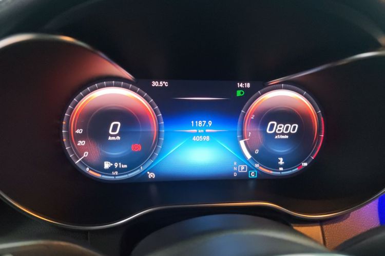 奔驰GLC 2020款 GLC 260 L 4MATIC 豪华型中控内饰14