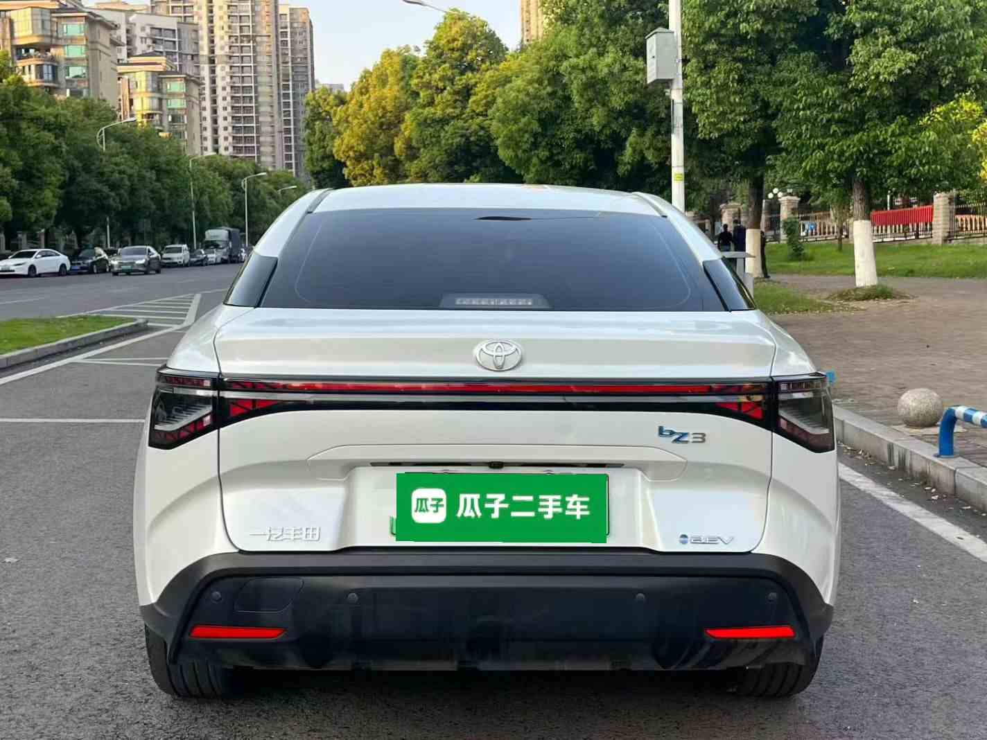 丰田bZ3 2024款 517km 精英 PRO(3)