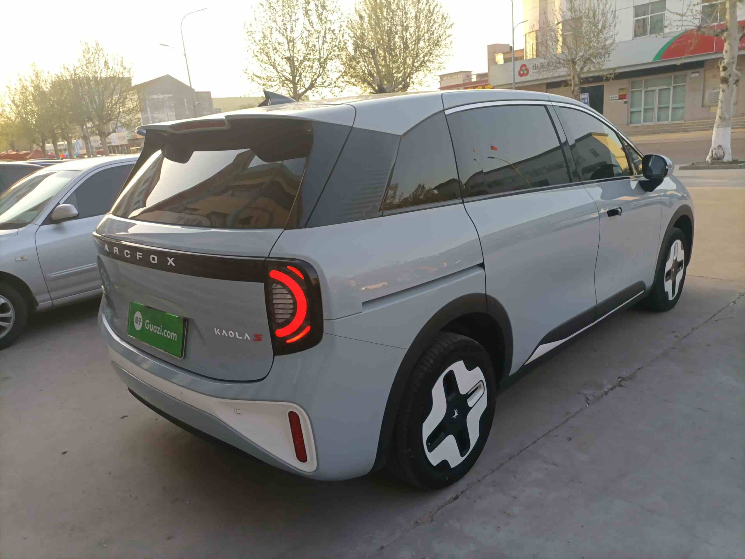 ARCFOX极狐 极狐考拉S 2024款 AIR(5)