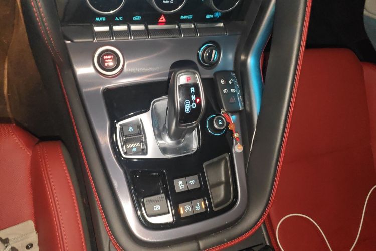 捷豹F-TYPE 2021款 P300 后驱First Edition硬顶版中控内饰18