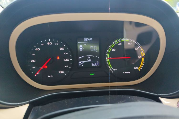 荣威 科莱威CLEVER 2022款 311km元气啵啵版中控内饰14