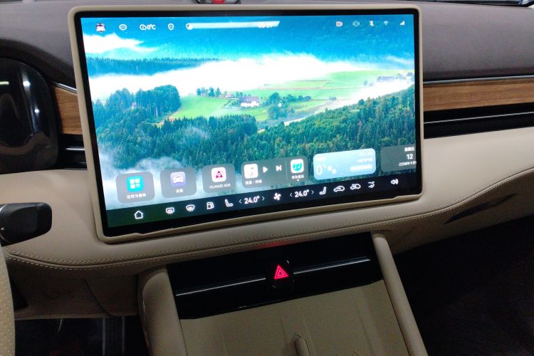 鸿蒙智行 问界M7 2024款 1.5T 智驾四驱Max版 5座局部细节16