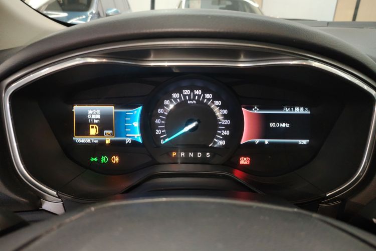 福特 蒙迪欧 2017款 改款 EcoBoost 180 豪华型中控内饰14