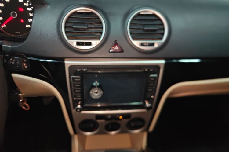 大众 朗逸 2013款 经典 1.6L 手动风尚版局部细节16