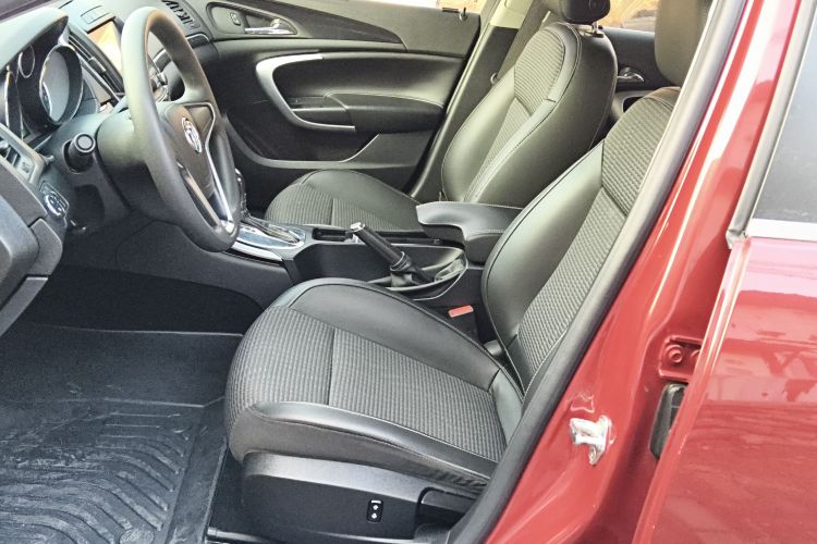 别克 君威 2015款 1.6T 领先技术型中控内饰19