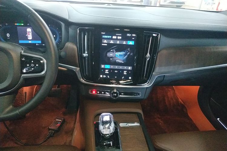 沃尔沃S90 2024款 B5 智远豪华版中控内饰16