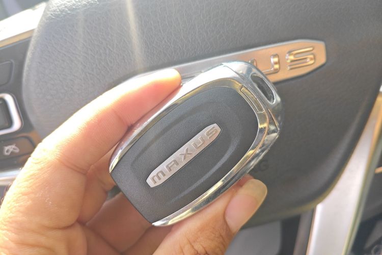 上汽大通MAXUS 大通G20 2020款 2.0T 汽油自动豪华行政版中控内饰7001