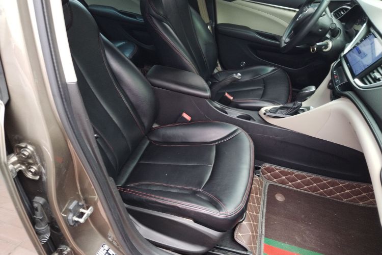 别克 英朗 2015款 15N 自动进取型局部细节41