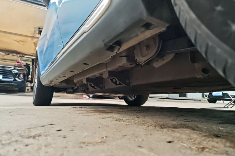 哪吒汽车 哪吒V 2022款 潮 400局部细节9002