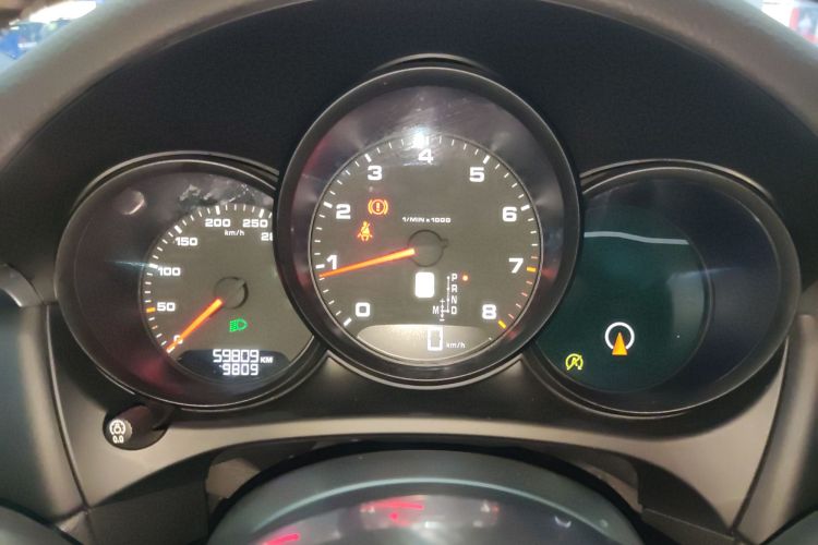 保时捷 2020款 Macan 2.0T中控内饰14