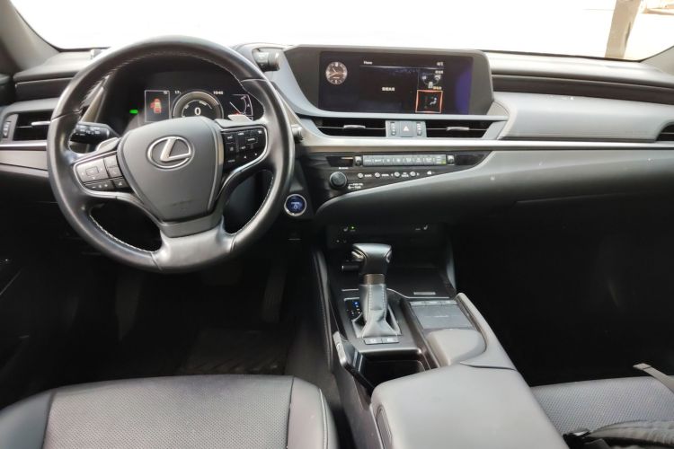 雷克萨斯ES 2020款 300h 卓越版中控内饰12