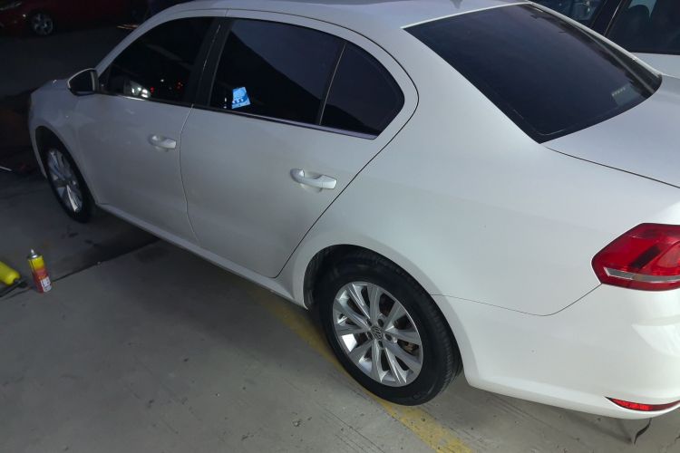 大众 朗逸 2017款 1.6L 自动舒适版车身外观6003