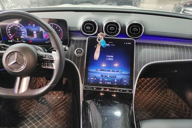 奔驰C级 2022款 C 200 L 运动版中控内饰16