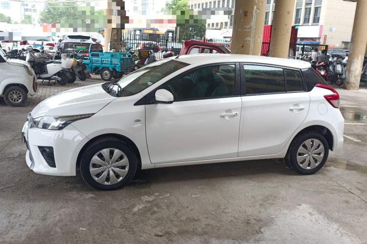 丰田 YARiS L 致炫 2015款 1.5E 自动魅动版车身外观6003
