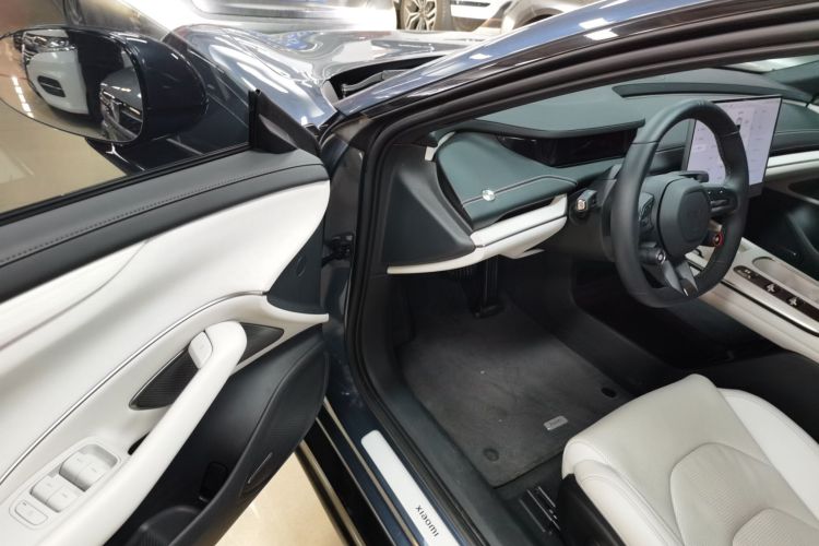 小米汽车 小米SU7 2024款 后驱长续航智驾版中控内饰7003