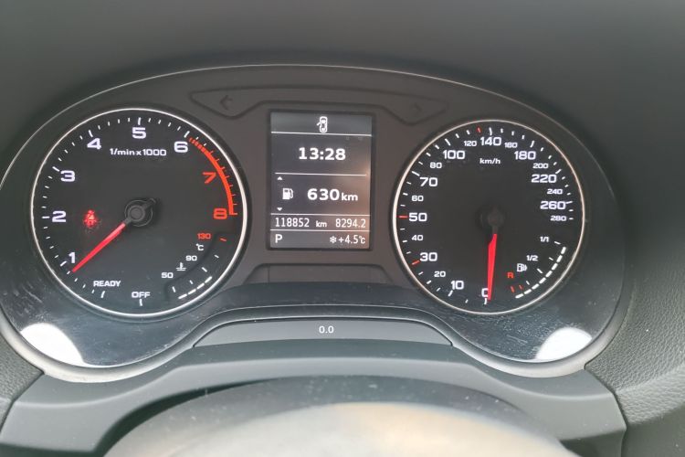 奥迪A3 2016款 Sportback 35 TFSI 领英型中控内饰15