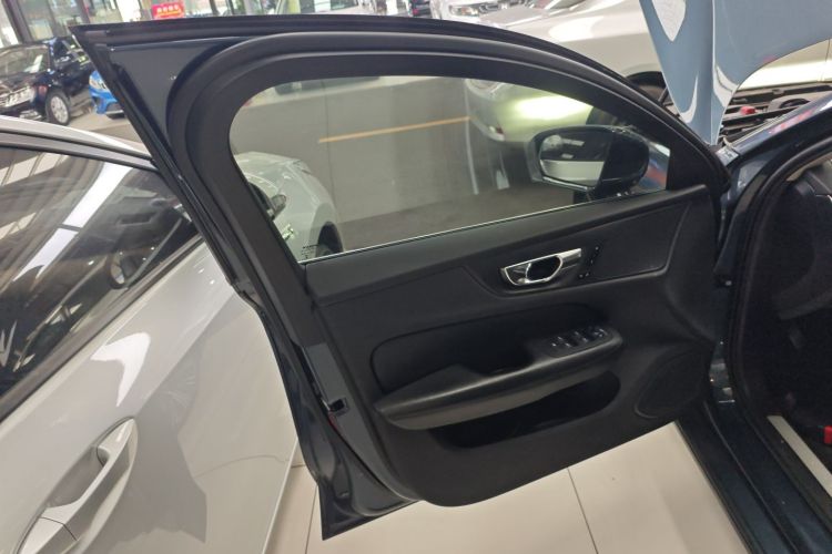 沃尔沃S60 2020款 T4 智远豪华版中控内饰47