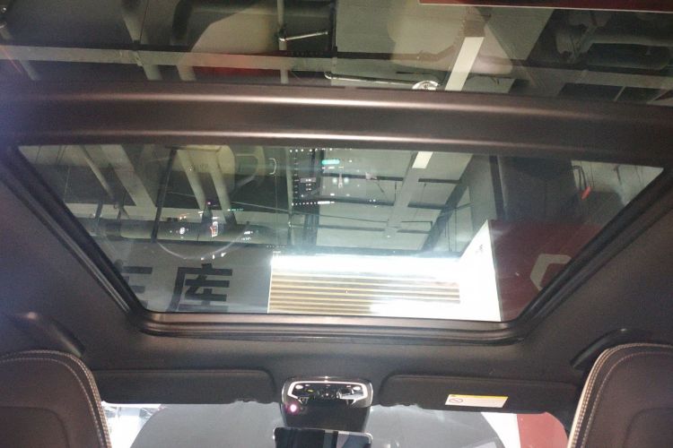 领克01 2023款 1.5TD EM-F 晨曦中控内饰22