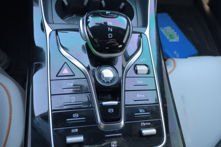 比亚迪 秦PLUS 2023款 冠军版 EV 420KM领先型中控内饰18