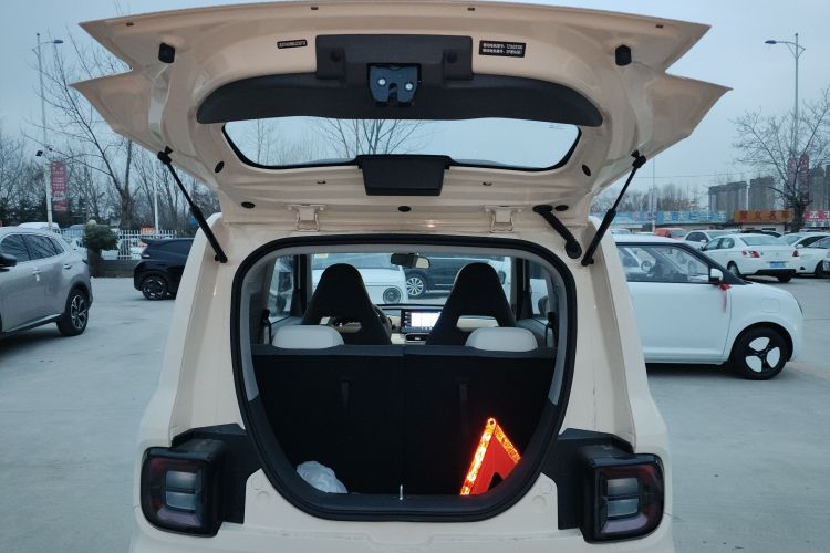 吉利银河 熊猫 2025款 210km 元气熊机舱底盘23