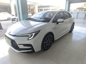 丰田 雷凌 2023款 智能电混双擎 1.8L 运动版