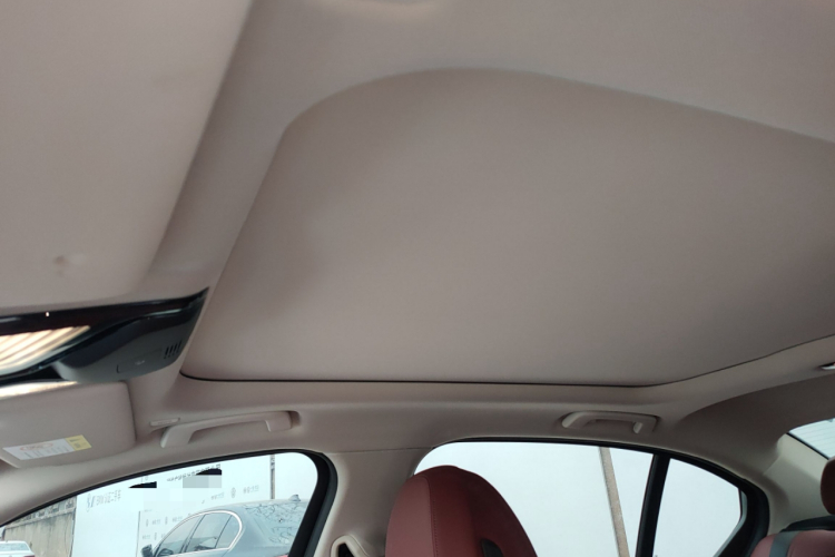 宝马3系 2024款 325Li M运动曜夜套装局部细节22