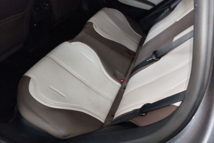 比亚迪 秦PLUS 2023款 冠军版 DM-i 55KM领先型中控内饰21